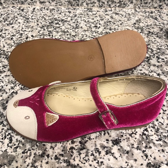 Shoes - Picture 4 of 5